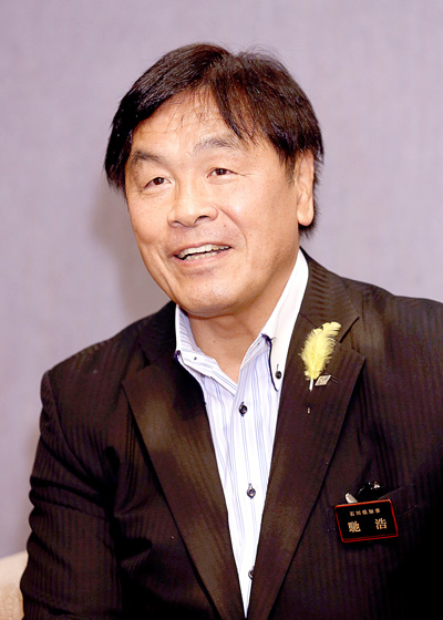 馳浩氏